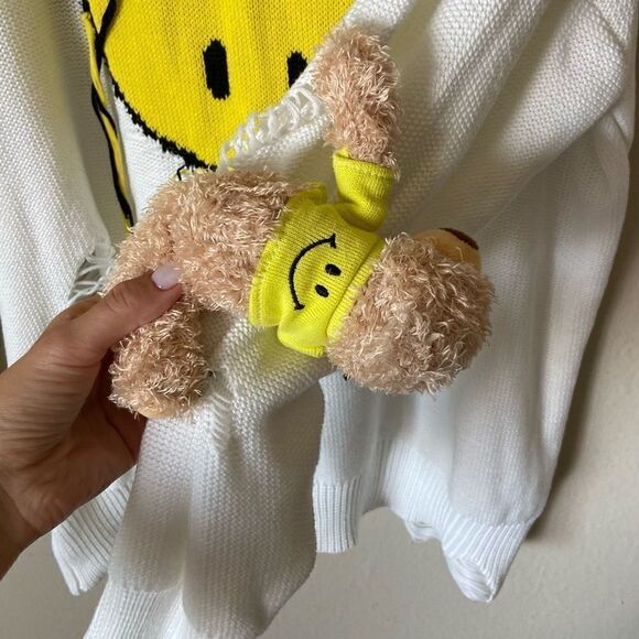 13De Marzo x Smiley Broken Suture Pin Knit White Dress SweaterCrew  Size S-L - Picture 16 of 16